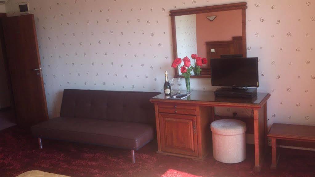 فيليكو ترنوفو Boliari Hotel المظهر الخارجي الصورة